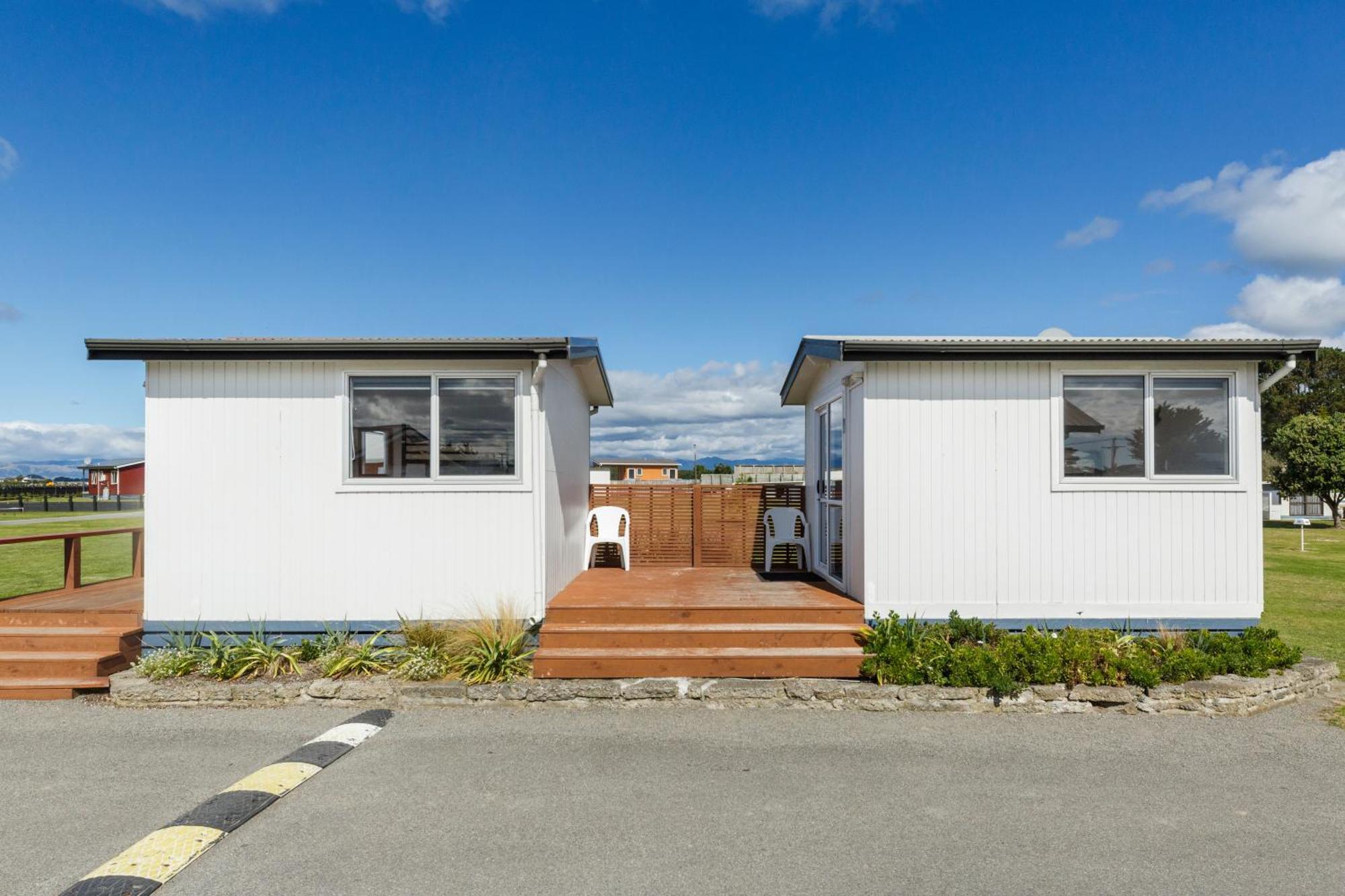 Foxton Beach Holiday Park Exterior photo